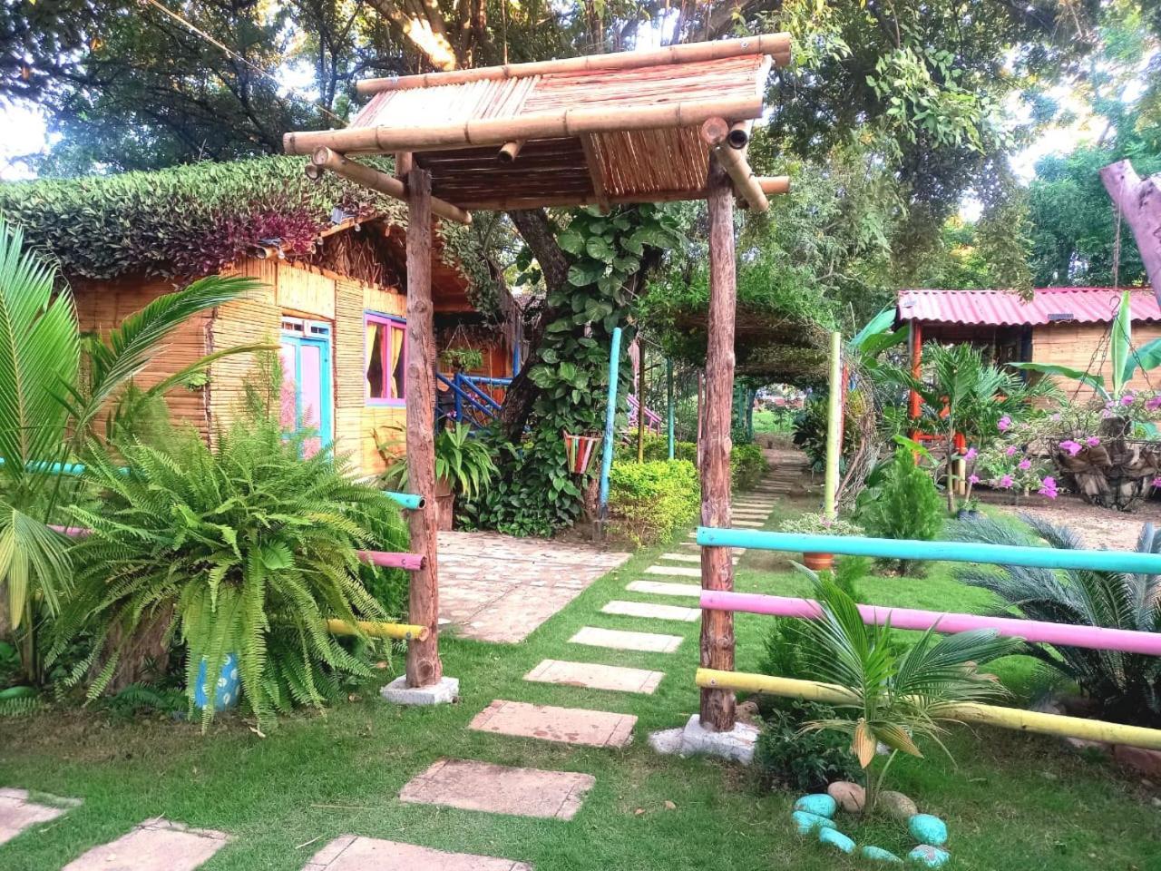 Avani Del Desierto Villavieja Exterior foto